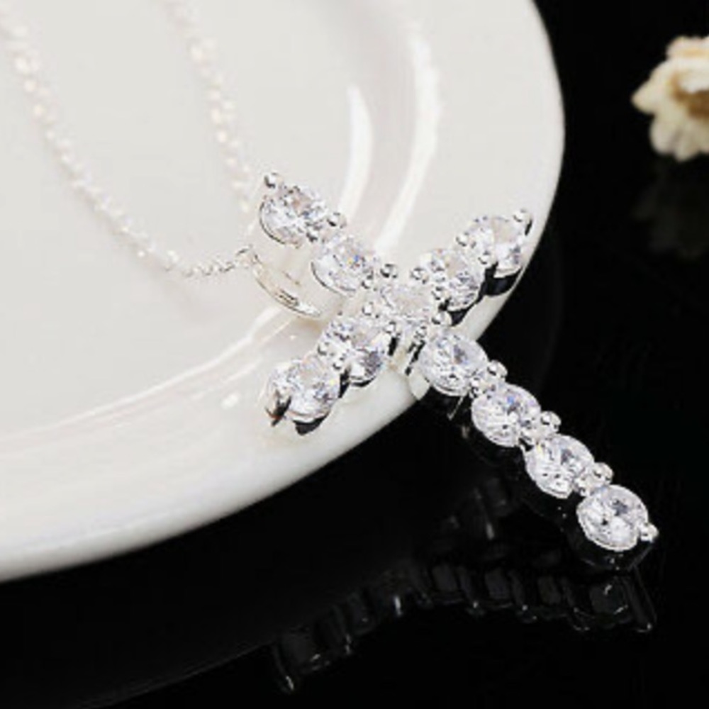 NEW Sterling silver Cross Necklace - Picture 4 of 4